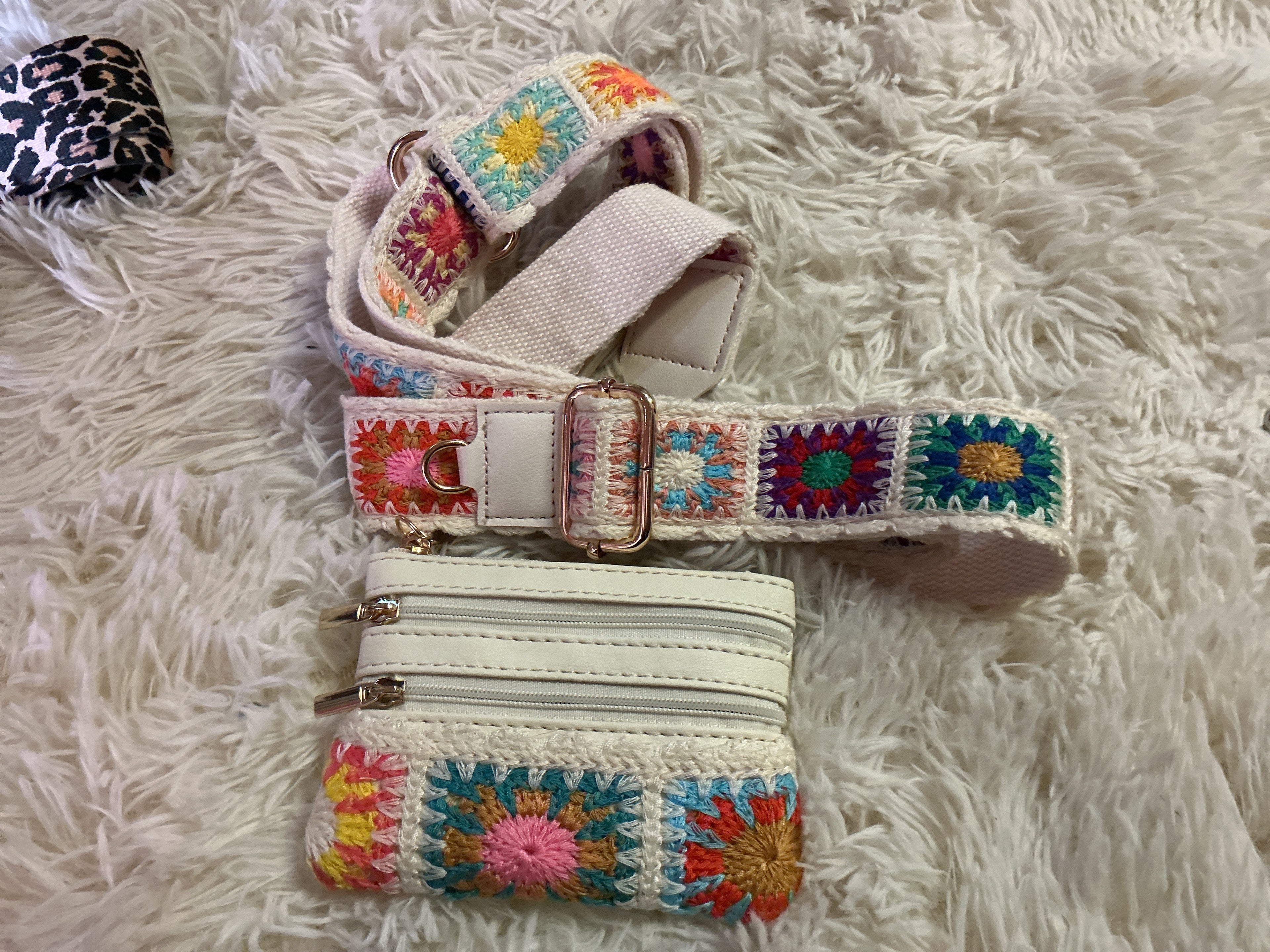Cross Body Wallets